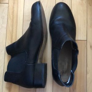 Matte black Chelsea ankle boots